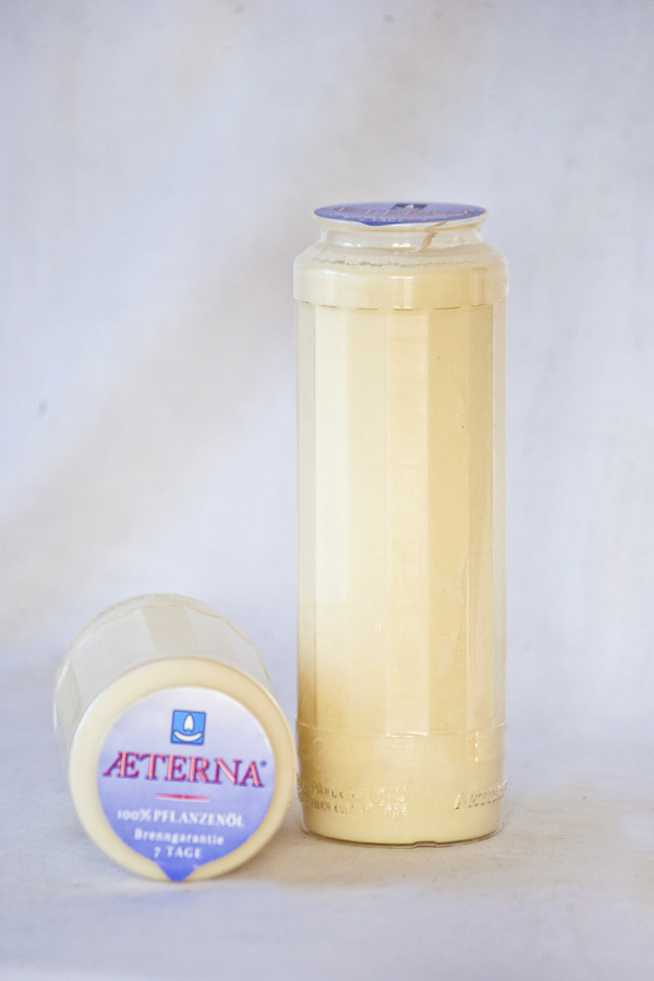 Aeterna 9-dniowa nr 9 biała wieczna lampka olejowa w pojemniku z Biocellatu 100% oleju roślinnego 20 szt.